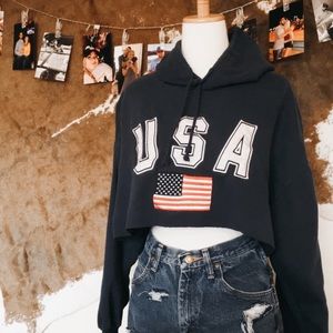 🇺🇸Oversized USA Cropped Hoodie🇺🇸